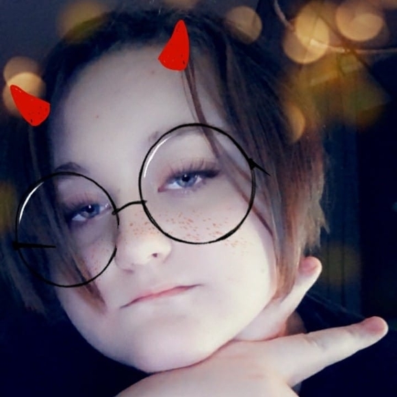 Meet your Posher, Jami - Picture 1 of 1